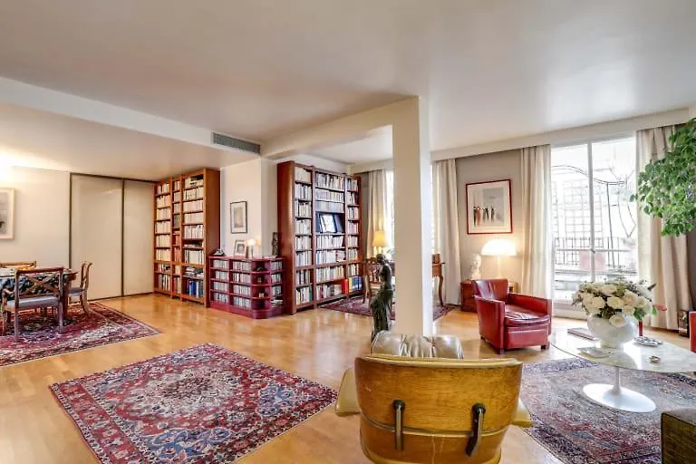 Guestready - Sejour Raffine Pres De La Tour Eiffel Apartment Paris