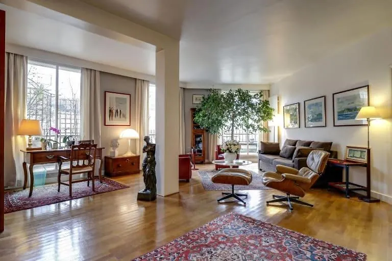 Guestready - Sejour Raffine Pres De La Tour Eiffel Apartment Paris France